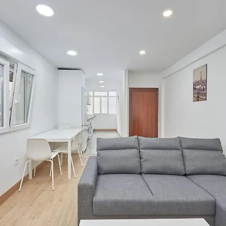 Reformado, Centrico , Wifi . Dr Magoo Apartmán Oviedo