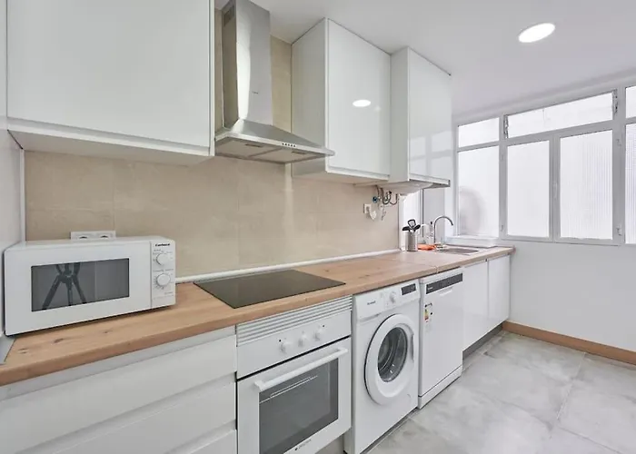 Reformado, Centrico , Wifi . Dr Magoo Oviedo