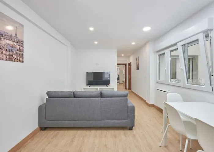 Apartment Reformado, Centrico , Wifi . Dr Magoo Oviedo